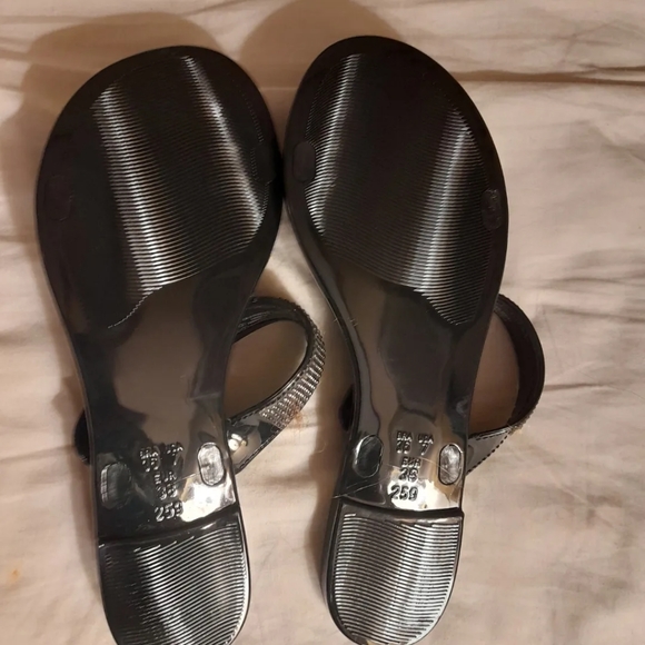 Slippers - Picture 2 of 2